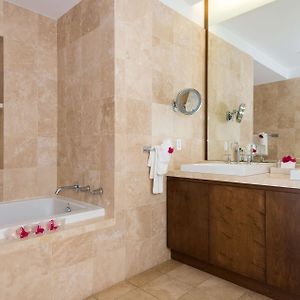 Luxury One-Bedroom Suite Oceanfront